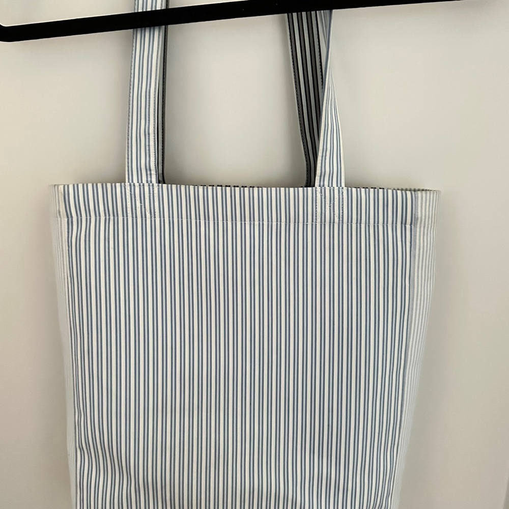 A.P.C.
Blue & White Lou Tote stripes - Picture 4 of 4